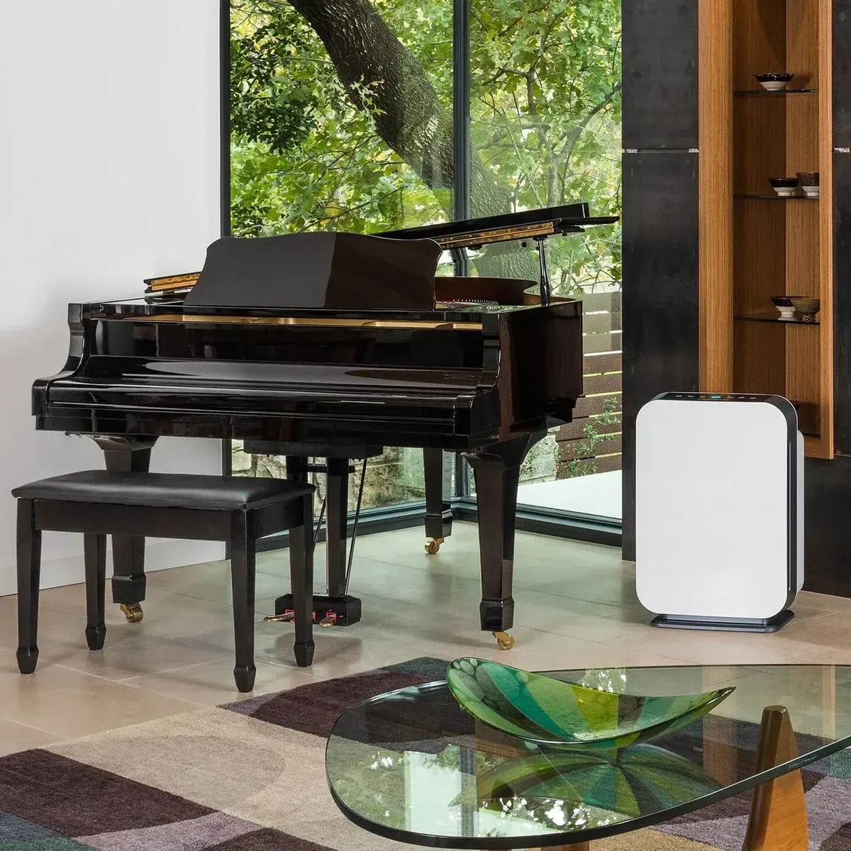 Alen BreatheSmart 75i running in an open-plan living room